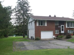 656 Franklin St, Springville, NY 14141