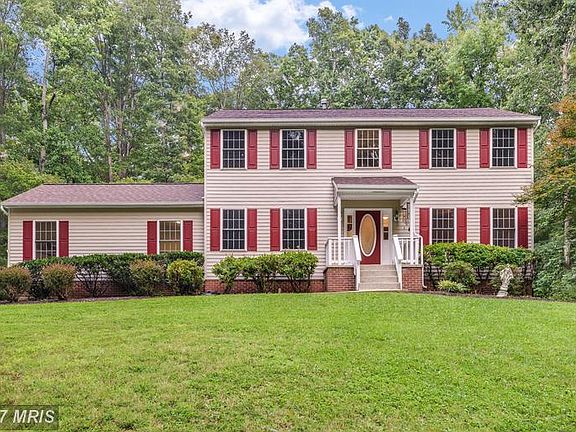 2nd image of 8811 Millwood Dr