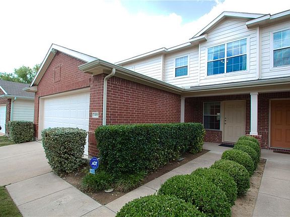 3rd image of 7409 Cowhand Ct