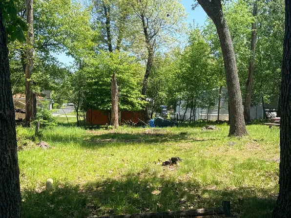 8-37 Woodhaven Lakes, Sublette, IL 61367