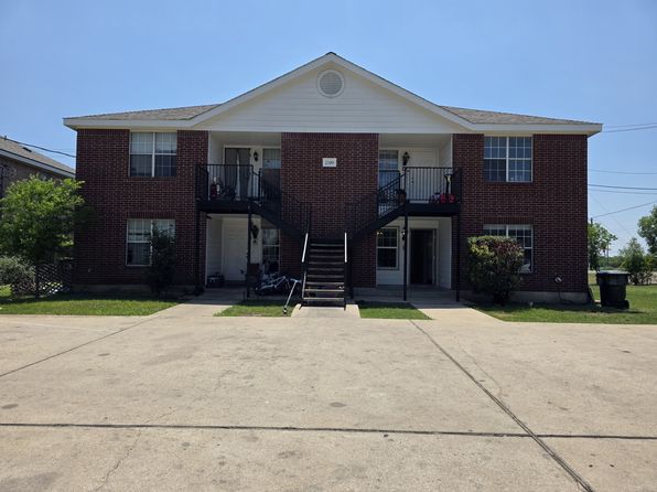 2200 Katy Ln #B