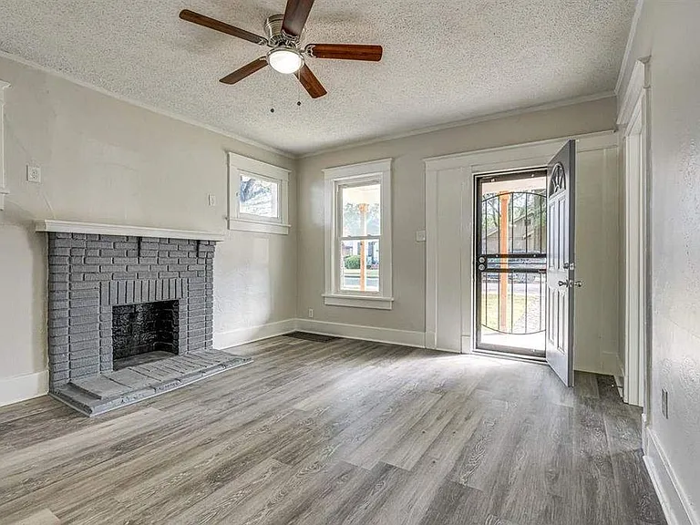 625 Spring St — Photo 3