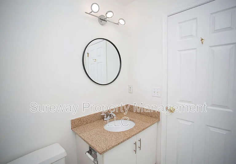 605 Doral Dr — Photo 29