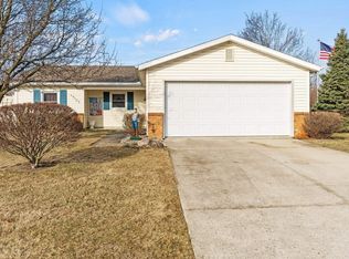 10103 Tumbleweed Blvd, Fort Wayne, IN 46825