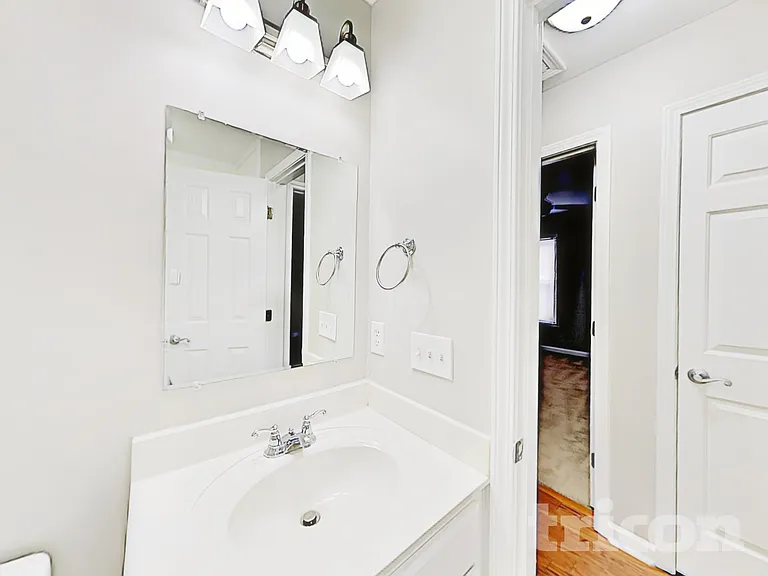 229 Montclaire Cir — Photo 13