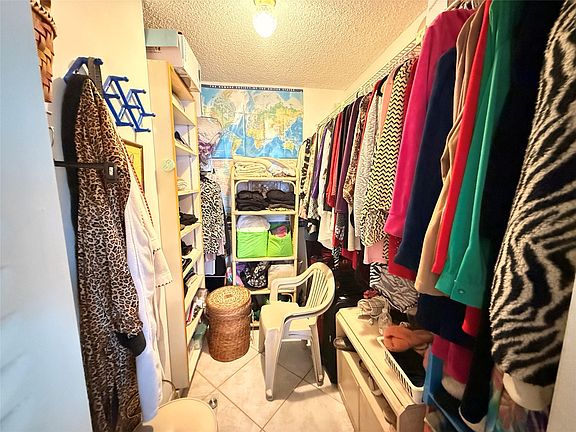 5th image of 101 Briny Avenue #1006