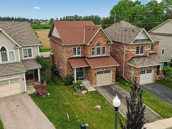 2nd image of 557 Baldwin Cres
