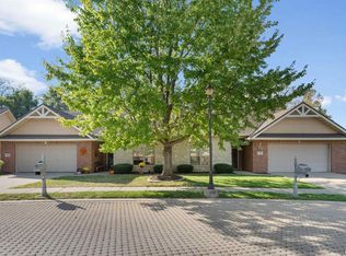 1101 2nd St, Moline, IL 61265