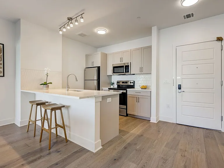 Meridia South Orange — Photo 13