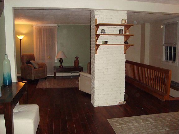 Main level livingroom ~20 X20