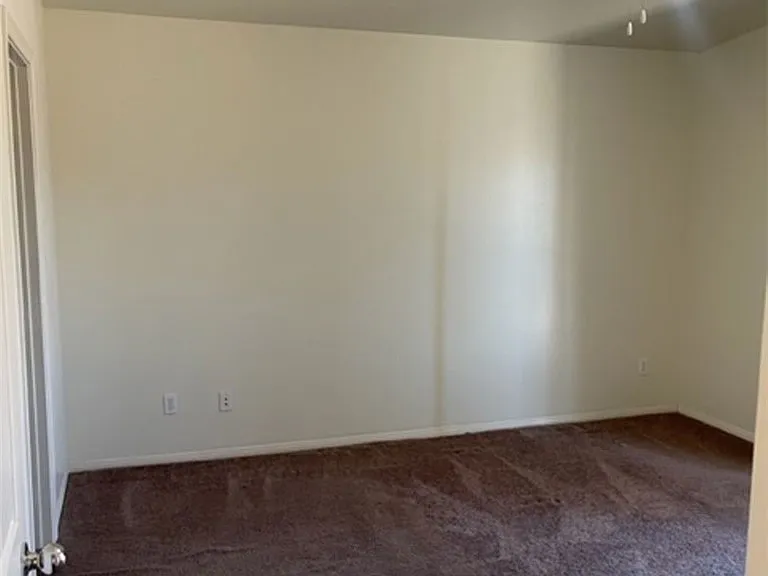 6627 Smoketree Ave — Photo 48