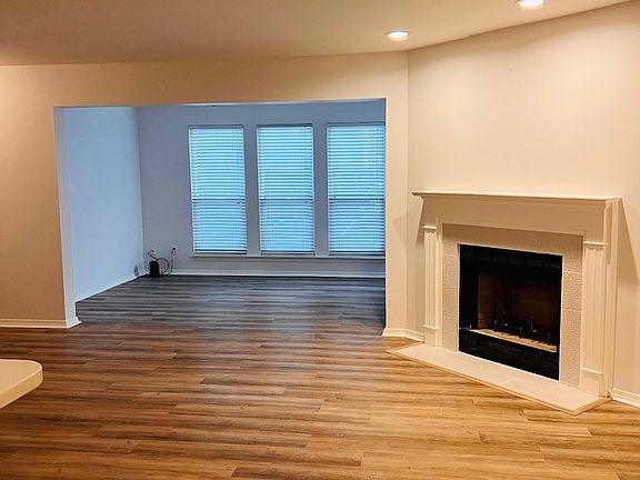 3rd image of 7171 N 9th Ave APT G6