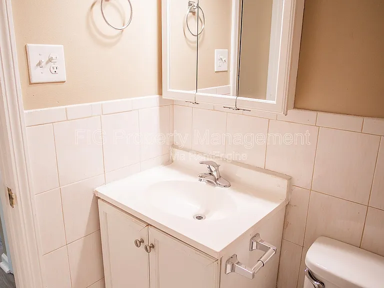 113 Louella Dr — Photo 12