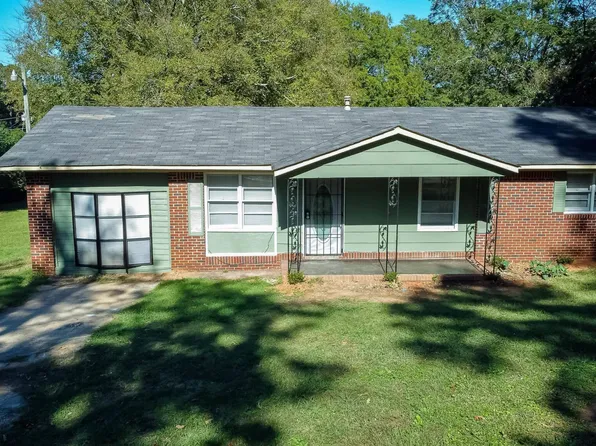289 Martin Luther King Jr Dr, Eatonton, GA 31024