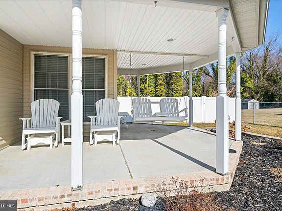 2nd image of 1140 Pixwhey Ct