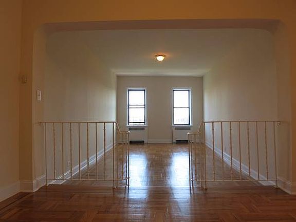 4th image of 480 W 187th St APT 6H