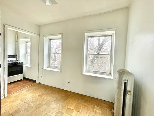 Rented by Compass | media 21