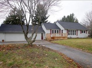 12971 E Baseline Rd, Hickory Corners, MI 49060