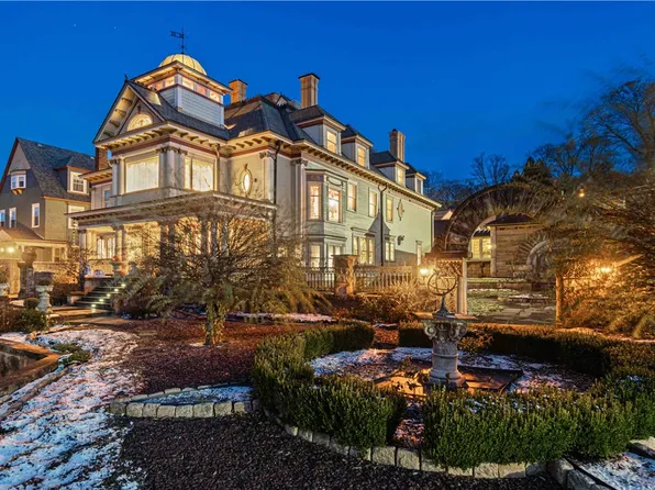 607 W 1st St, Oil City, PA 16301