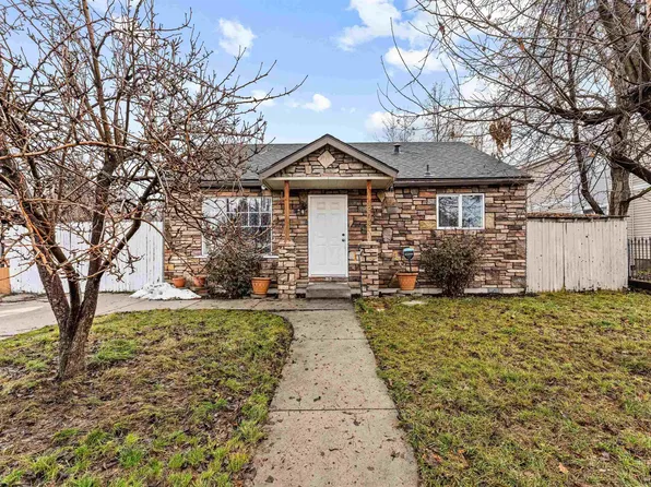 1702 N Fry St, Boise, ID 83704