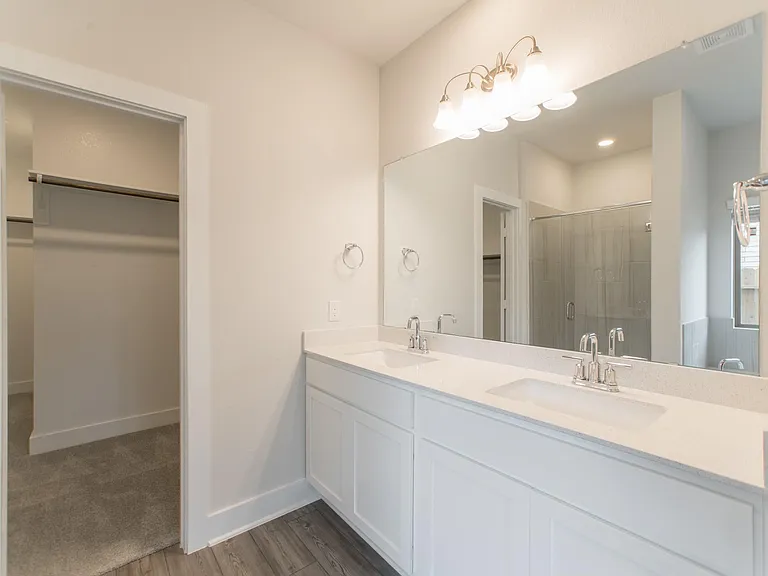 10539 Preserve Way — Photo 16