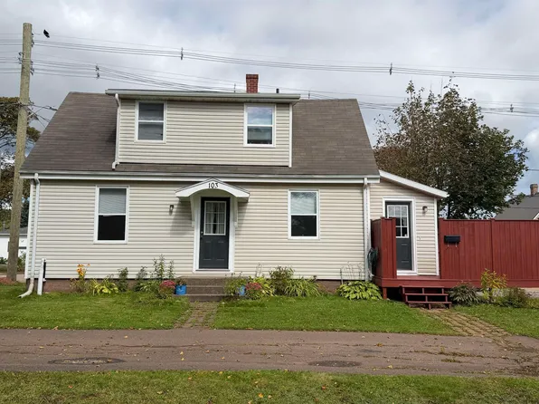 103 Russell St, Summerside, PE C1N 2T8