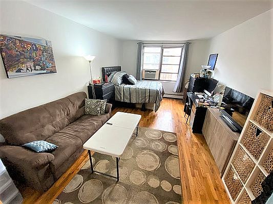 1st image of 229 E 29th St APT 6B