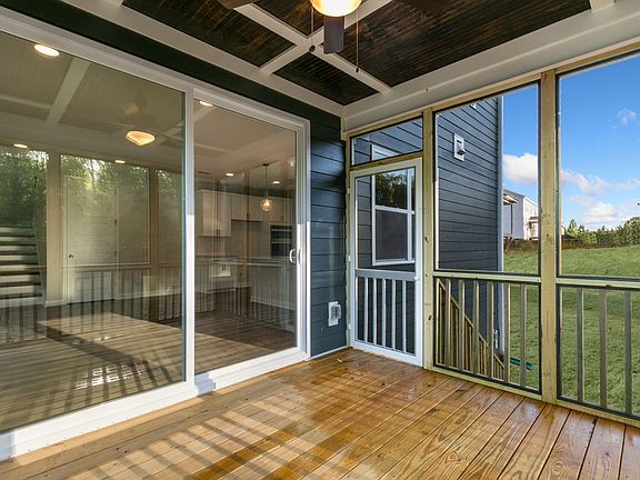 Photo Representation of the Gunnison Floorplan