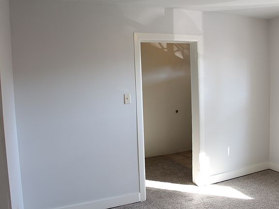 Front room/Office/Playroom