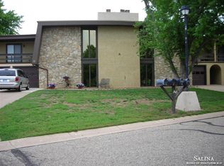 750 Fairdale Rd #11, Salina, KS 67401