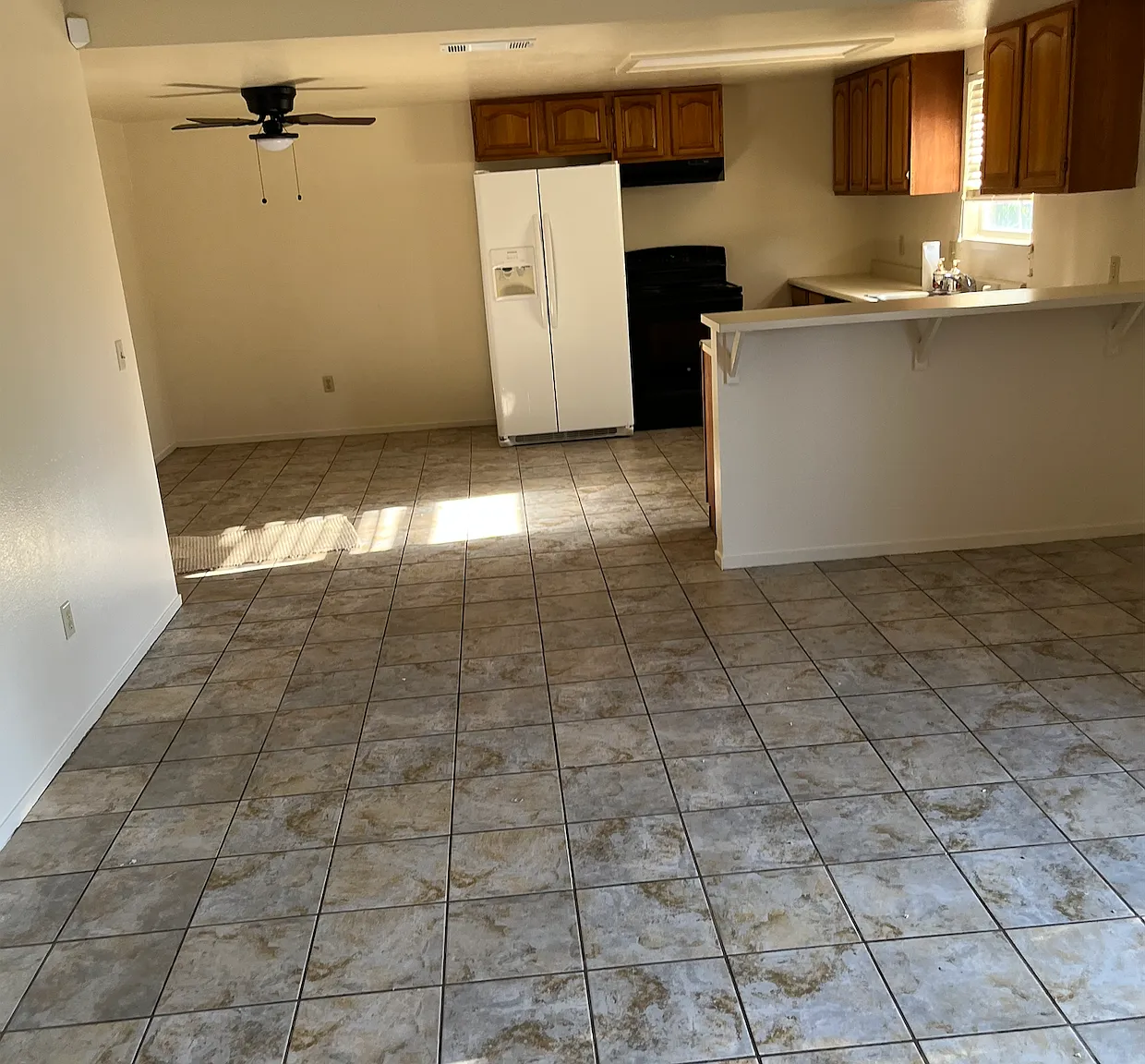 3 bed, 1200 sqft, $2,000 — Photo 1