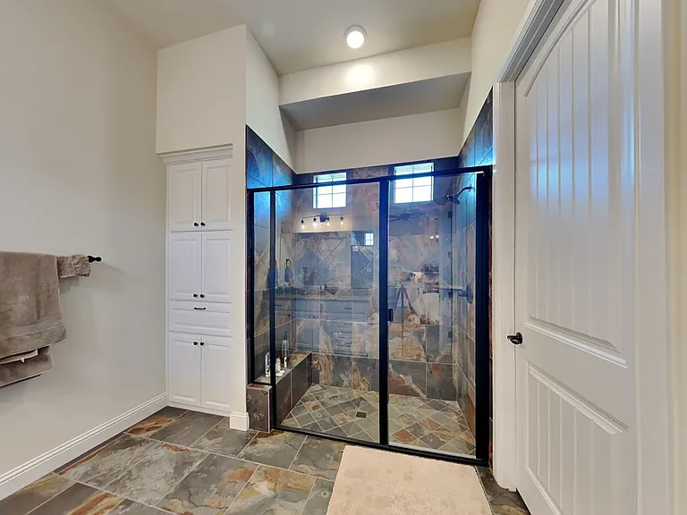 7916 Bella Flora Dr — Photo 23