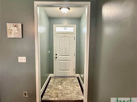 2nd image of 133 Clydesdale Court