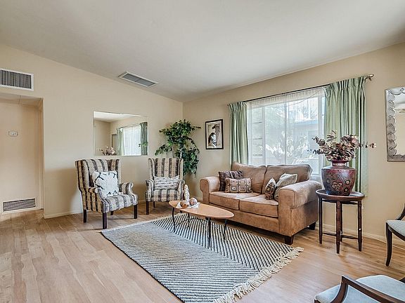 4th image of 2813 N Sparkman Blvd