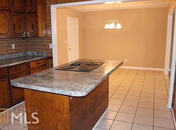 5th image of 140 Belair Trl #11