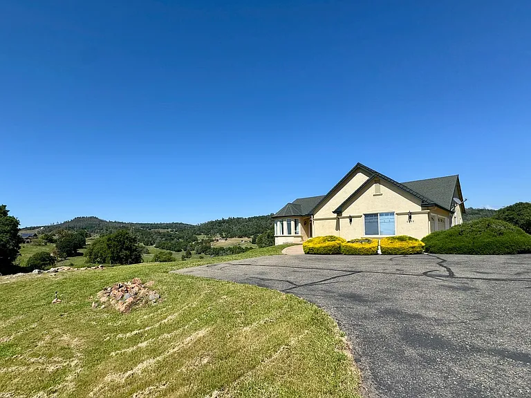 6255 Peacock Way — Photo 46