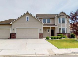 3705 Hazelwood Dr, West Richland, WA 99353