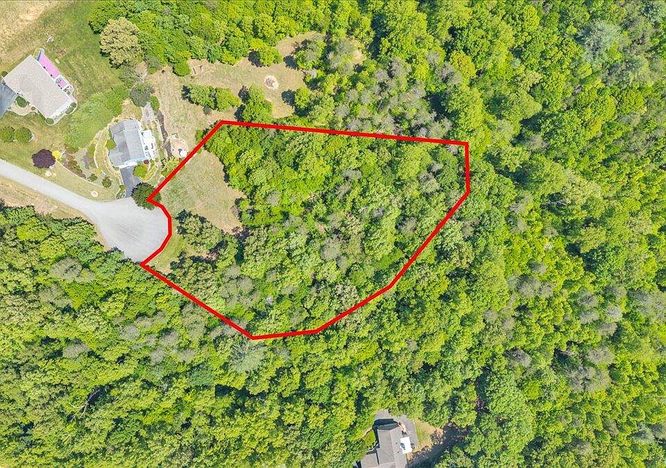 1st image of 13 Independence Ln