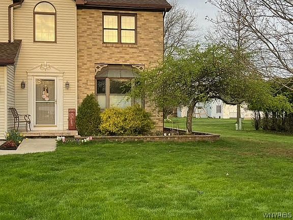 2nd image of 9 Ventura Cir