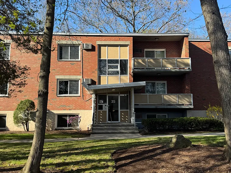 35 Jacqueline Rd #C — Photo 9