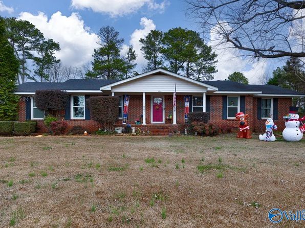 1307 Ridgedale St, Athens, AL 35613
