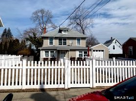 23 Andrews Ave, Milford, CT
