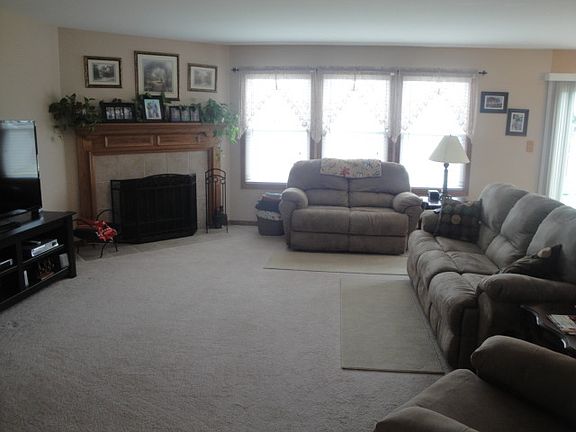 5th image of 1722 Stonegate Dr