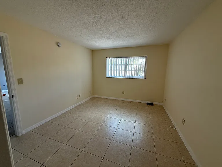 Dolphin Point — Photo 15