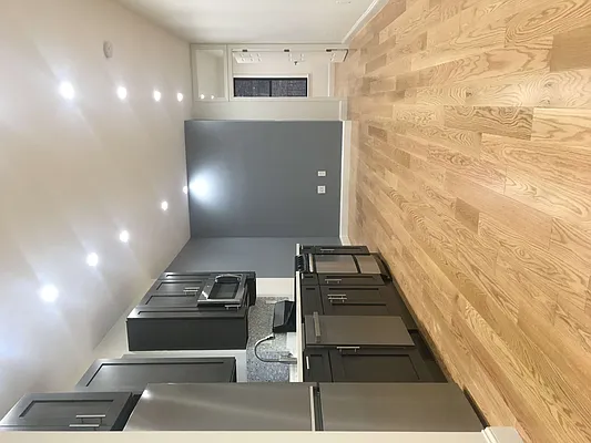 Rented by Urban Real Estate Property Group Inc | media 28