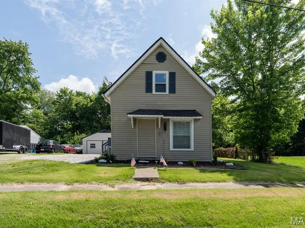 518 S Chestnut St, Collinsville, IL 62234