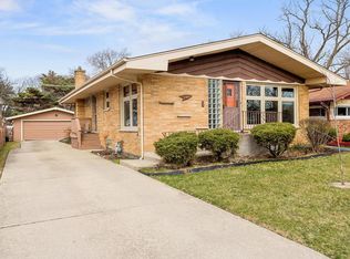 2904 Prairie Ave, Brookfield, IL 60513
