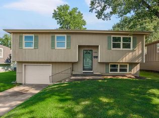 504 E Osage St, Paola, KS 66071