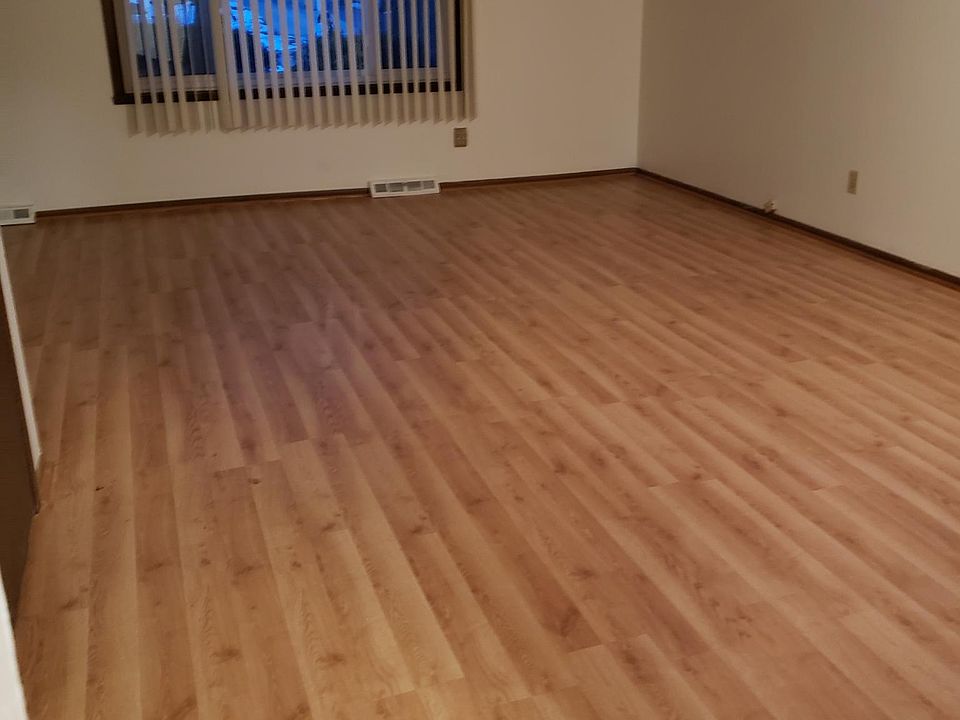 2nd image of 5049 N 106th St