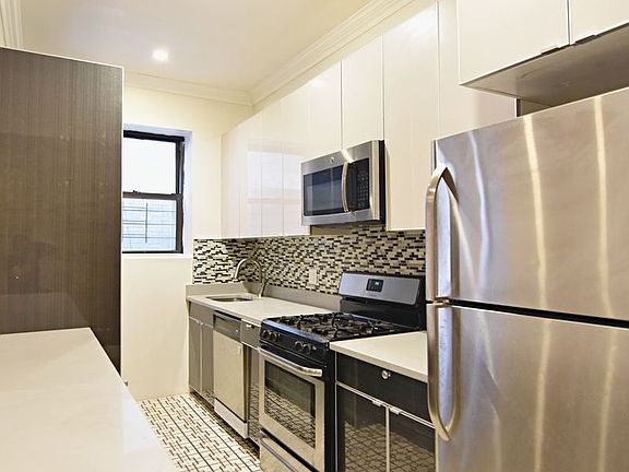 5th image of 3660 Broadway #27A
